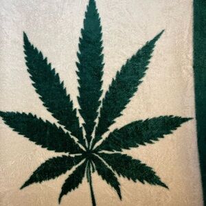 Green Leaf Patterned Blanket